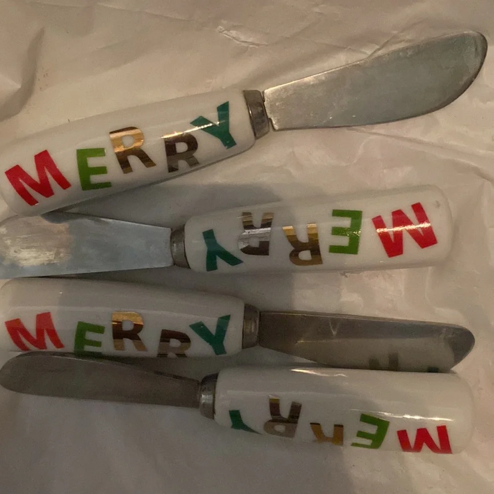 Boston Designs Cheese Spreaders, Set of 4. Stainless Steel EUC